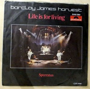 gebrauchter Tonträger – Barclay James Harvest – Life is for Living