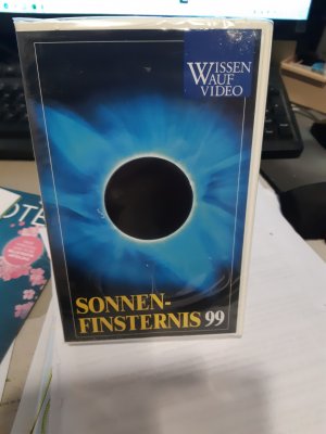 Sonnenfinsternis 99-  Wissen auf Video