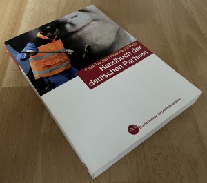 Handbuch der deutschen Parteien