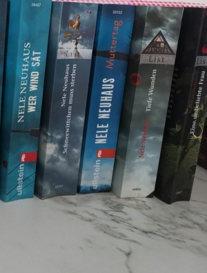 Buchpaket, 11 bekannte Bücher