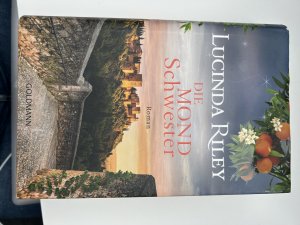 gebrauchtes Buch – Lucinda Riley – Die Mondschwester – Roman