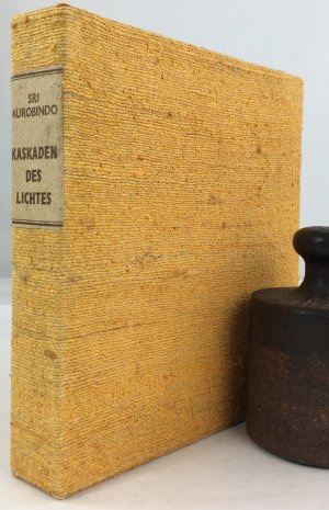 Kaskaden des Lichtes. Übertragung aus dem Englischen von Theodora Karnasch.