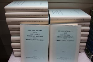 Zur Geschichte der deutschen Kriegsgefangenen des Zweiten Weltkrieges, Nrn. und Titel siehe unten (17 Einzel/Teilbände sowie Beihefte 1 und 2 plus Broschüre […]
