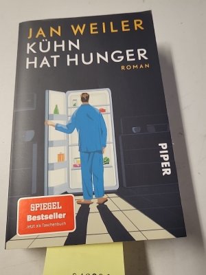 gebrauchtes Buch – Jan Weiler – Kühn hat Hunger (Kühn 3): Roman | Gesellschaftssatire und feinsinniger Krimi