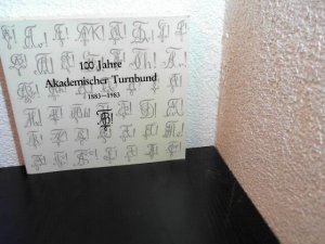 100 Jahre Akademischer Turnbund 1883-1983. Festschrift aus Anlaß des 100jährigen Bestehens.