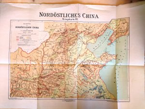 Nordöstliches CHINA. 1: 3.000.000. Kriegskarte III. Entnommen aus v. Richthofens, China, Ergebnisse eigener Reisen, Band II, Tafel VIII. (Berlin, Dietrich […]