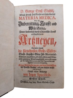 Materia Medica, Das ist: Zubereitung, Krafft und Würckung, Derer sonderlich durch Chymische Kunst erfundenen Artzneyen, Darinnen sowohl die führnehmsten […]