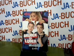 gebrauchtes Buch – Jugendbücher Loewe – DieLochis - Bruder vor Luder: Das Buch zum Film mit vielen Extras