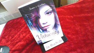 gebrauchtes Buch – Martinez, Jessica (Verfasser) und Sabine Bhose – Virtuosity : Liebe um jeden Preis.