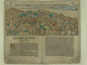 Die Heylige Statt Jerusalem/ contrafehtet nach Form und Gestallt wie sie zu unsern zeiten erbawen ist. kolorierter Holzschnitt im vollen Textblatt, (um […]