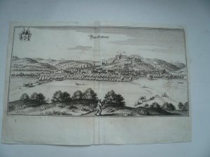 antiquarisches Buch – Merian Matthaeus – Blanckenburg (Blankenburg, Harz). Anno 1654 Merian, Caspar: Merian, Caspar: Blanckenburg (Blankenburg, Harz).  Frankfurt, 1654 Kupferstich. 18,6 x 36,6 cm. - Aus Merians »Topographia Germaniae«, Bd.15: »Herzogtum Braunschweig-Lüneburg«