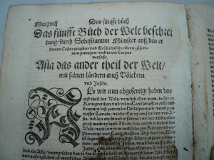 Das fünfte Buch der Welt..., anno 1580, S. Münster Cosmographia, Fragment, bestehend aus ca. 70-80 Seiten Text mit Zahlreichen Holzschnitten. Beschreibt […]