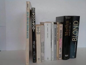 gebrauchtes Buch – Marilyn Monroe – Sammlung von 11 Bänden gebrauchtes Buch – Marilyn Monroe – Sammlung von 11 Bänden