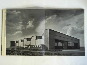 gebrauchtes Buch – Hermann Mäckler – Architekt Herbert Rimpl - Ein deutsches Flugzeugwerk. Die Heinkel-Werke Oranienburg