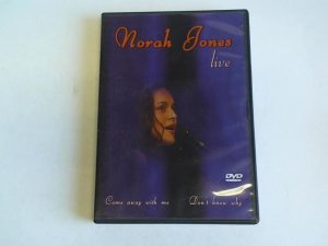 gebrauchtes Buch – Norah Jones – Live mit Band. New Orleans August 2002