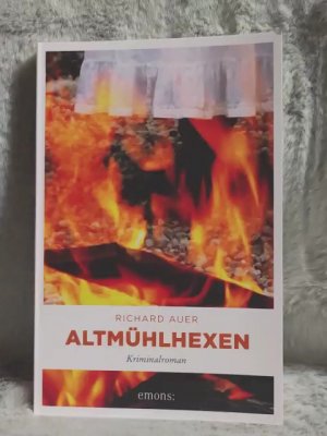 gebrauchtes Buch – Richard Auer – Altmühlhexen : Kriminalroman. Emons: Kriminalroman