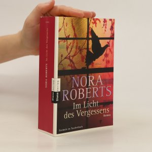 gebrauchtes Buch – Nora Roberts – Im Licht des Vergessens