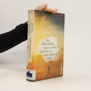 gebrauchtes Buch – Åke Edwardson – Die Schwalben fliegen so hoch, dass man sie kaum sehen kann