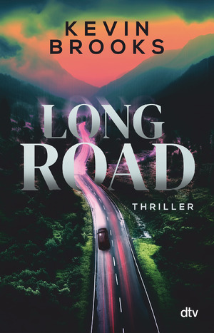 ISBN 9783423741057: Long Road - Thriller