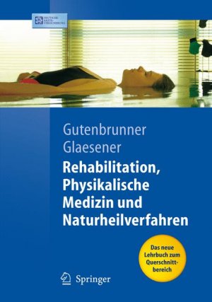 Christoph Gutenbrunner (Herausgeber), Jean-Jacques Glaesener (Herausgeber) - Rehabilitation, Physikalische Medizin und Naturheilverfahren: Das neue Lehrbuch zum Querschnittbereich Springer-Lehrbuch Medizin Pharmazie Gesundheitsfachberufe Studium Querschnittsbereiche Rehabilitation Naturheilverfahren HumanMedizin Medizinische Fachberufe AllgemeinMedizin Mediziner Medizinische Fachberufe Naturheilkunde Christoph Gutenbrunner Jean-Jacques Glaesener Pharmazie Gesundheitsfachberufe HumanMedizin Medizinische Fachberufe AllgemeinMedizin Mediziner Naturheilkunde Jetzt vom Springer Medizin Verlag: das erste, passende Lehrbuch zum Thema! Die Approbationsordnung gibt mit dem neuen Querschnittsfach Medizinstudenten den berblick. Problemlos durch die Prfung Das erste Lehrbuch zum Thema! Physikalische Therapie, Rehabilitation - keine Ahnung? Naturheilverfahren gehren nicht zum Medizinstudium? Damit ist nach neuer Approbationsordnung jetzt Schluss! Das neue Querschnittsfach gibt Medizinstudenten den berblick ber alle drei Bereiche. Jetzt vom Springer Medizin Verlag: das passende Lehrbuch. Einfach, praxisorientiert, mit vielen Fallbeispielen, veranschaulicht es die Grundlagen der Physikalischen Therapieformen. Es erlutert Rehabilitation, vielfltige Therapiemethoden sowie die am weitesten verbreiteten Naturheilverfahren und deren Wirkung. Damit ist die Prfung kein Problem. Fr mehr Durchblick! Dozentenstimmen:  gut gelungenes, bersichtliches Buch, das speziell fr Studenten in Zukunft noch 