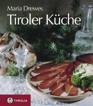 ISBN 9783702217129: Tiroler Küche - 70 Klassiker der Tiroler Küche im kompakten Geschenkformat