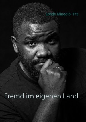 ISBN 9783748167686: Fremd im eigenen Land