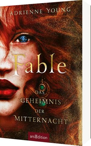gebrauchtes Buch – Adrienne Young – Fable – Das Geheimnis der Mitternacht (Fable 2)