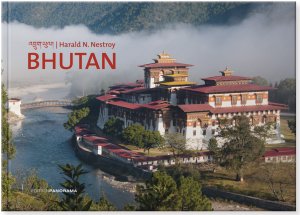 ISBN 9783898232890: Bhutan