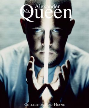 ISBN 9783899105582: Alexander McQueen