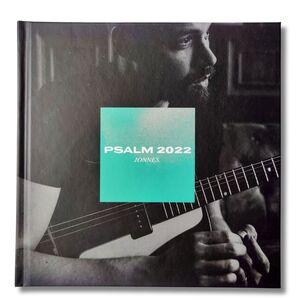 ISBN 9783949617607: Psalm 2022 | Ein Buchalbum mit Fotografien, Lyrics und Essays zu den Liedern | Jonnes Vennemann-Schmidt | Buch | 72 S. | Deutsch | 2023 | ruach.jetzt | EAN 9783949617607