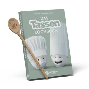 ISBN 9783982599311: Das Tassen Kochbuch – Set mit Kochlöffel - 12 Monate Freude auf dem Tisch