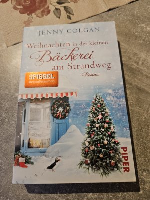 gebrauchtes Buch – Jenny Colgan – Weihnachten in der kleinen Bäckerei am Strandweg - Roman