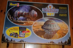 gebrauchtes Spiel – Revell Perry Rhodan Set 05747 Space Ship Sol & Marco Polo