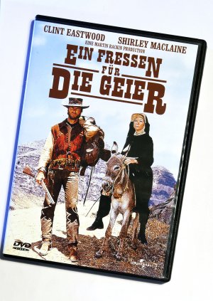 gebrauchter Film – Don Siegel – Ein Fressen für die Geier (Clint Eastwood & Shirley Maclaine )