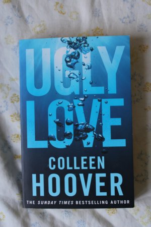 gebrauchtes Buch – Colleen Hoover – Ugly Love