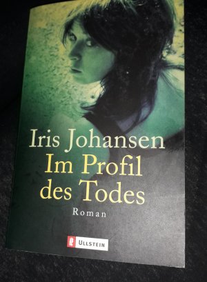 gebrauchtes Buch – Iris Johansen – Im Profil des Todes