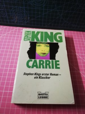 gebrauchtes Buch – Stephen King – Carrie