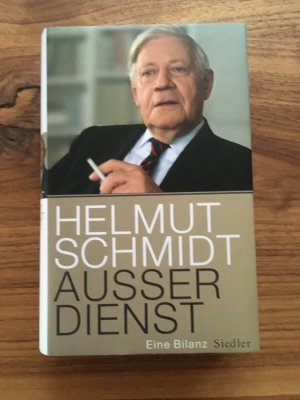 gebrauchtes Buch – Helmut Schmidt – Außer Dienst - Eine Bilanz