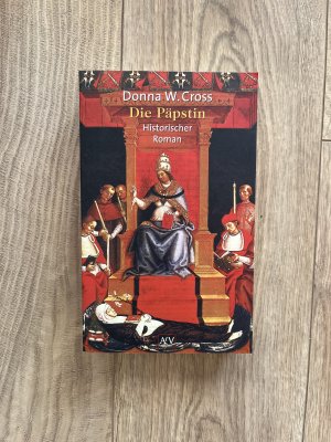 gebrauchtes Buch – Donna W. Cross – Die Päpstin – Roman