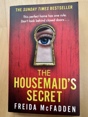 gebrauchtes Buch – Freida McFadden – The Housemaid's Secret