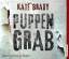 Puppengrab Kate Brady; Nicole Engeln and
