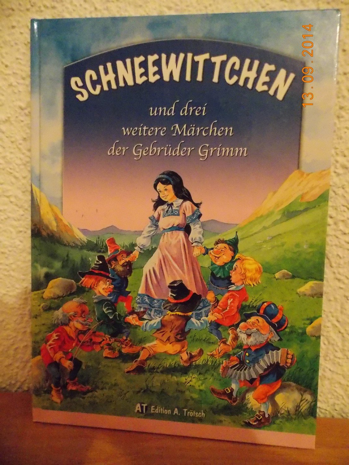 „Schneewittchen und drei weitere Märchen der Gebrüder Grimm“ – Buch