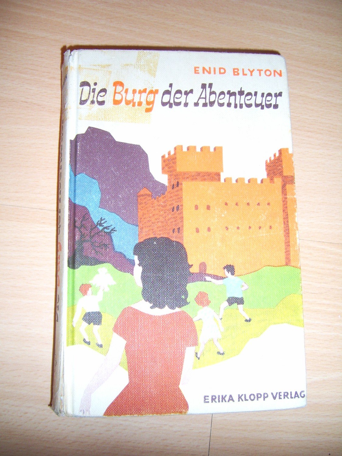 Enid Blyton - Tina Und Tini 1 - Finden Den Geheimnisvollen Schatz Enid Blyton - Tina Und Tini 1 - Finden Den Geheimnisvollen Schatz
