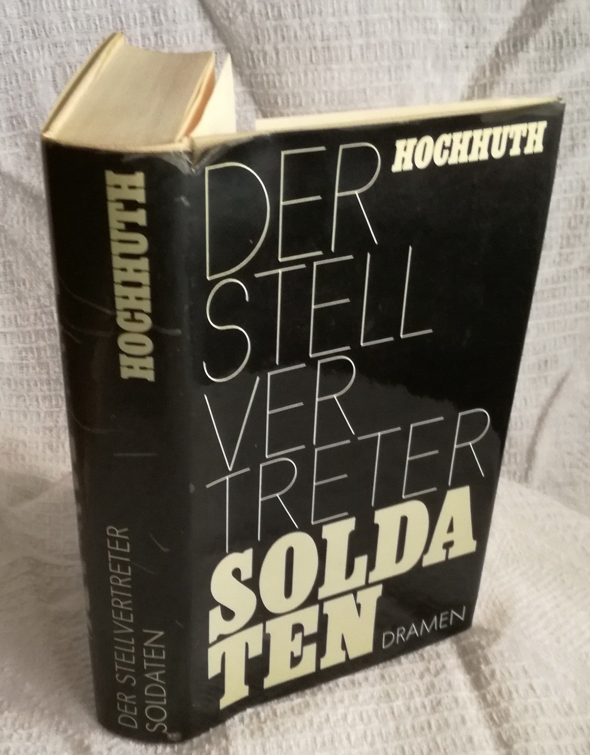 Der Stellvertreter Soldaten Dramen Rolf Hochhuth Buch Antiquarisch Kaufen A01o68fj01zzk