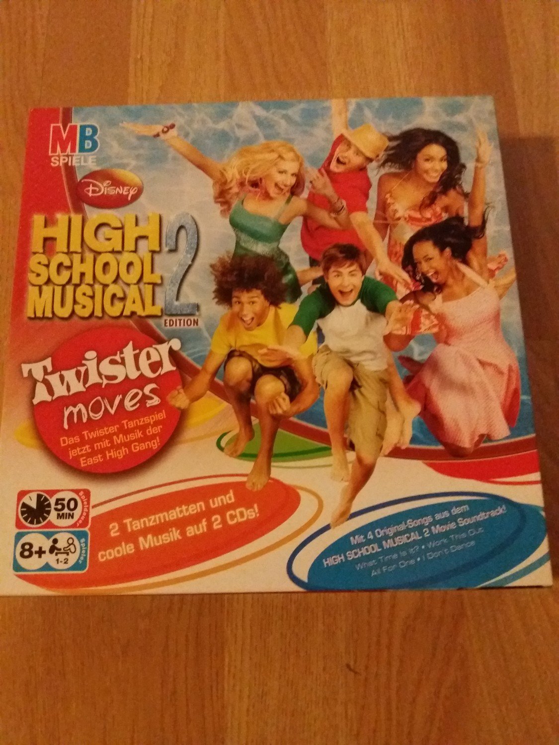 Twister Moves High School Musical 2 - MB Jeux - Ludessimo - jeux