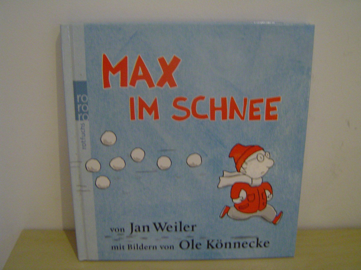 Max Im Schnee Von Jan Weiler Und Mit Bildern Von Ole Konnecke Buch Gebraucht Kaufen A02jne5j01zzp