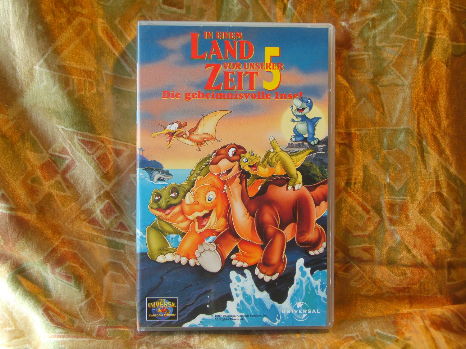 In Einem Land Vor Unserer Zeit V Die Geheimnisvolle Insel „In einem Land vor unserer Zeit - Die geheimnisvolle Insel …“ – Film