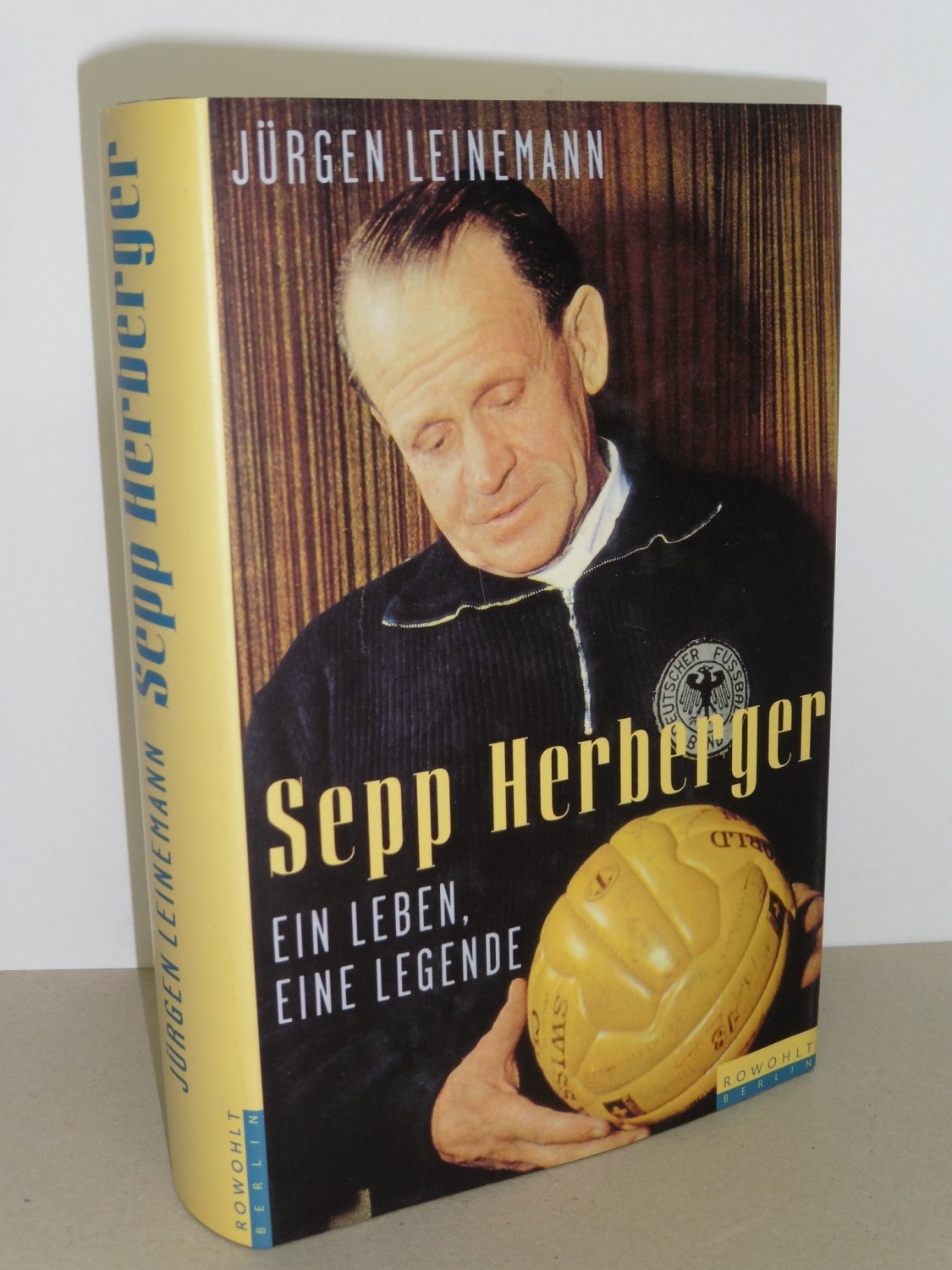 Sepp Herberger Eine Leben Eine Legende Bucher Gebraucht Antiquarisch Neu Kaufen Sepp Herberger Eine Leben Eine Legende Bucher Gebraucht Antiquarisch Neu Kaufen