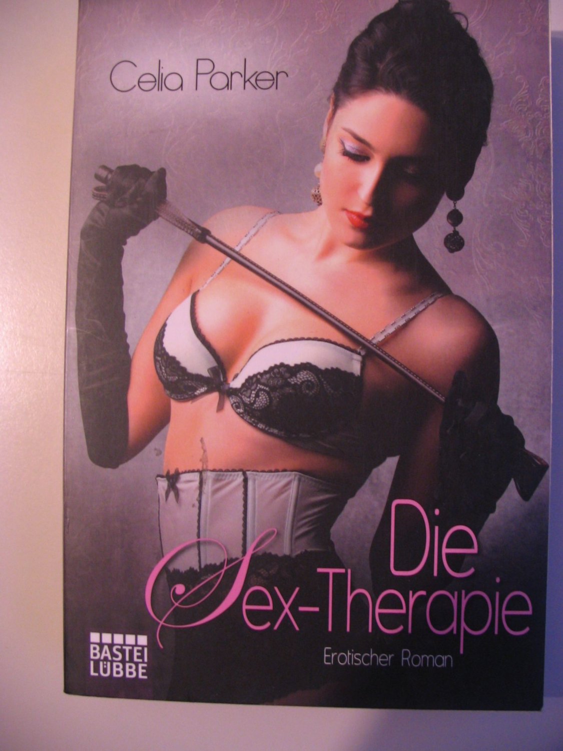 Parker Celia, Die Sex-Therapie - Erotischer Roman“ – Bücher gebraucht,  antiquarisch & neu kaufen