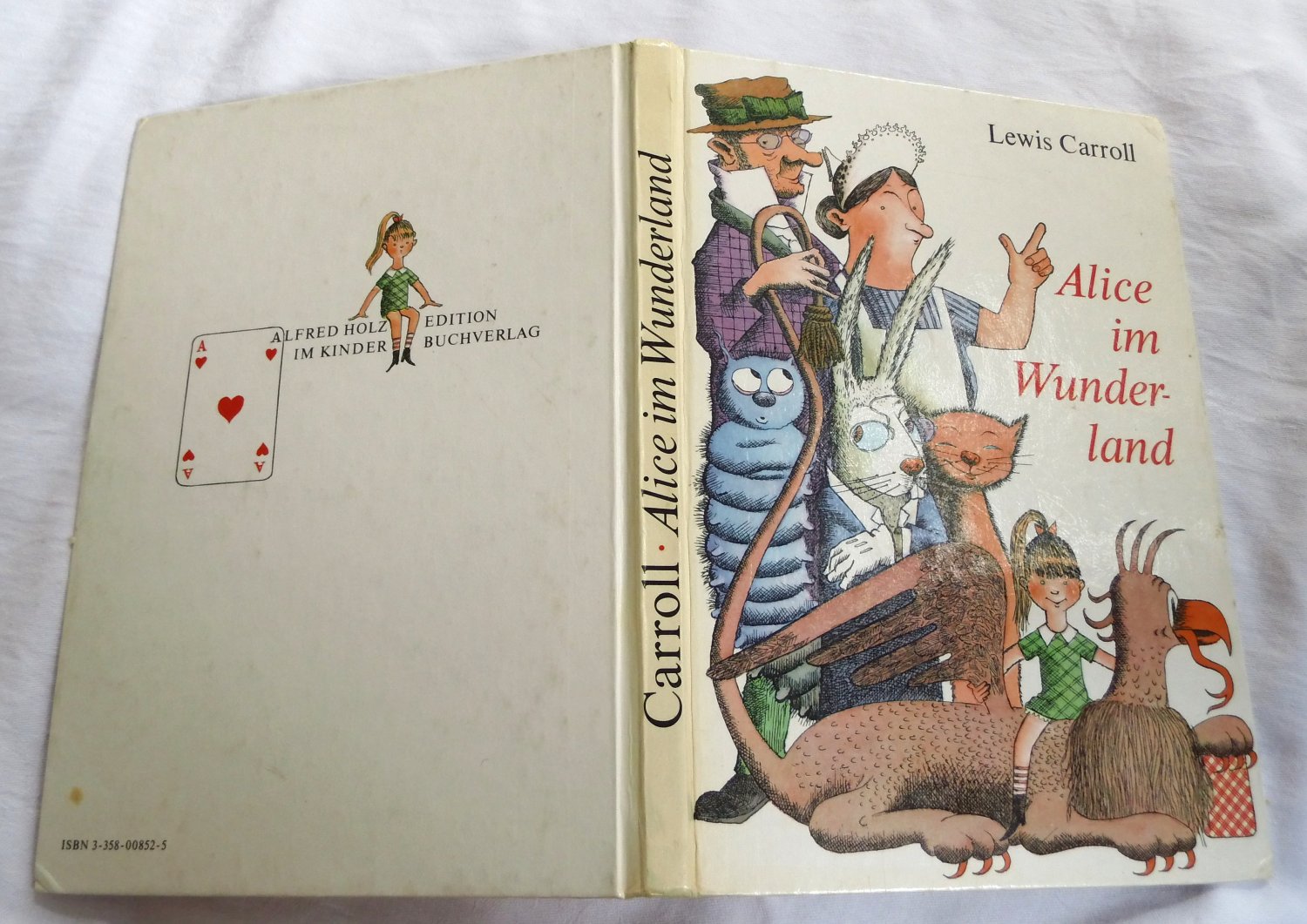 Modernes russisches Buch Lewis Carroll Alice im Wunderland Petelina Kinder Book 